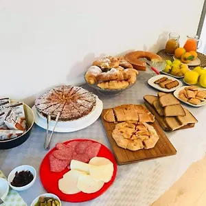  Bed & Breakfast A Due Passi Dal Centro